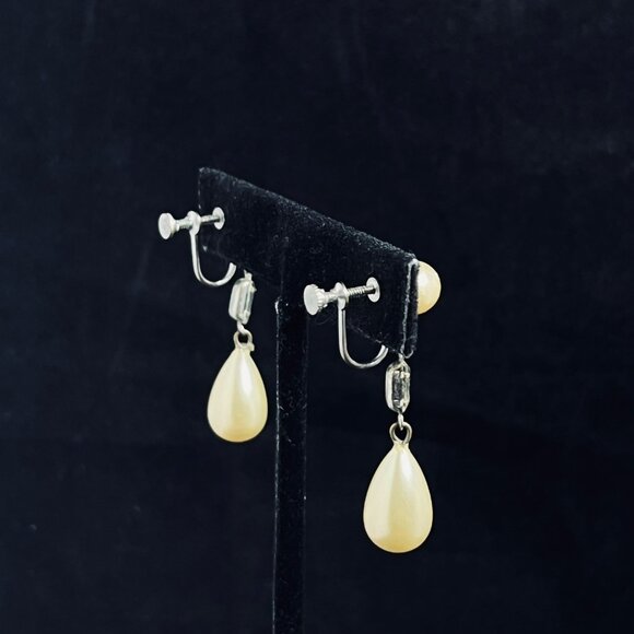 Vintage Silver Tone And Faux Pearl Dangle Screw Back Earrings (5294) - Picture 3 of 4